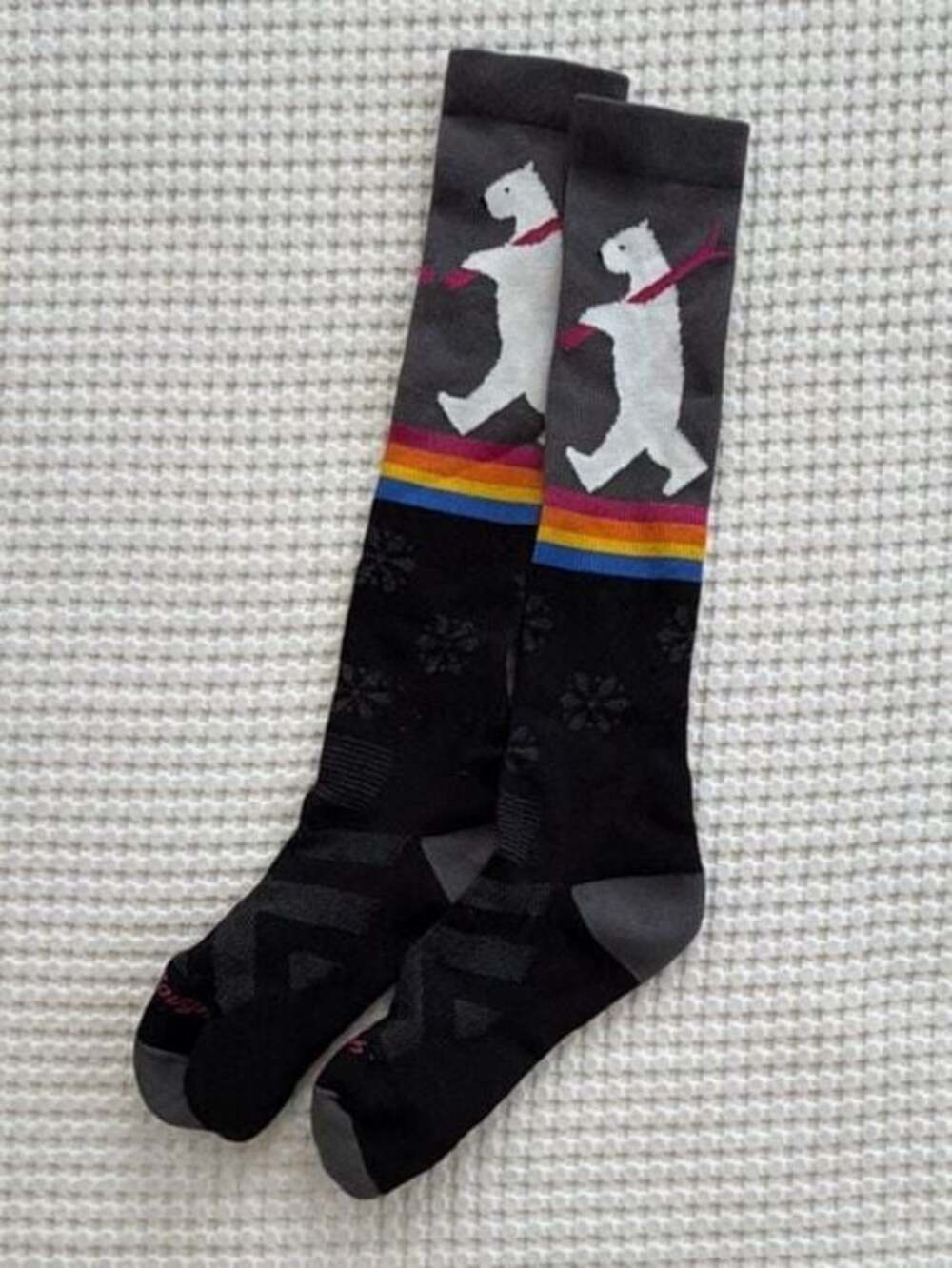 Darn Tough Women's Due North OTC Midweight Ski & Snowboard Socks